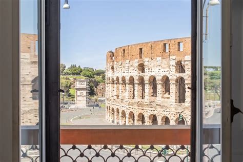 11 Rome Airbnbs With a Gorgeous View of the Colosseum