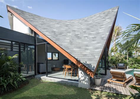 Unique A-Frame Roof Characterises One-Bedroom House | Architropics