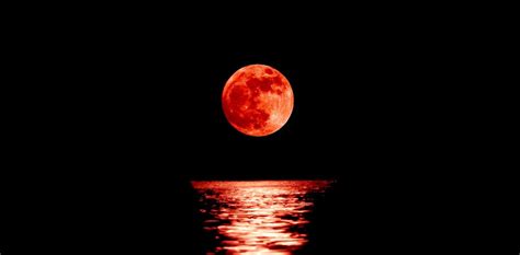 Everything You Need To Know About Tonight’s Blood Moon, The Longest Lunar Eclipse Of 21st Century