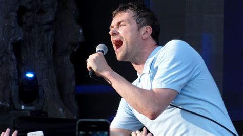 Blur - I Broadcast live [HD] 20 6 2015 BST Festival Hyde Park London England - YouTube