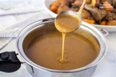 Easy Beef Gravy (With or Without Drippings)