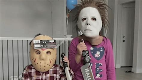 Young siblings go viral for horror Halloween costumes