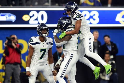 Seattle Seahawks News 1/23: Seahawks receiving group rewrote team records in 2023 - Field Gulls