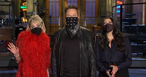 Furious Fans Slam Elon Musk For Not Wearing a Face Mask on SNL's The ...