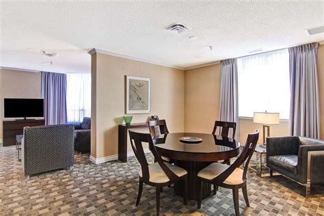 DoubleTree by Hilton Hotel Toronto Downtown, Toronto ON | Ourbis