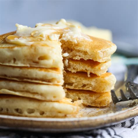 Fluffy Buttermilk Pancakes | Cookies and Cups