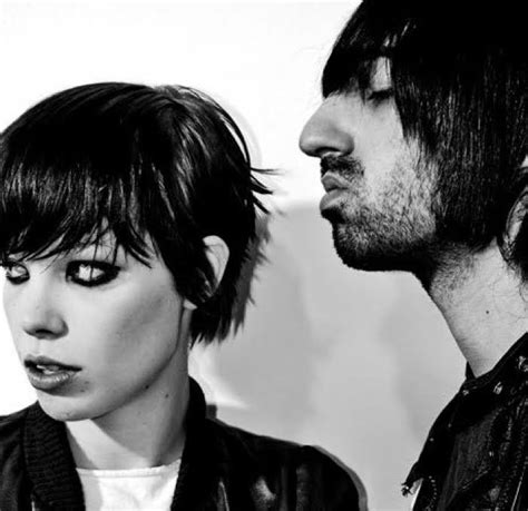 crystal-castles-celestica-doe-deer | Grupo de musica, Artistas ...