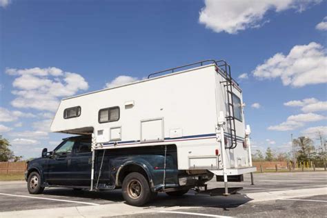 Do Truck Bed Campers Have Bathrooms? - Four Wheel Trends