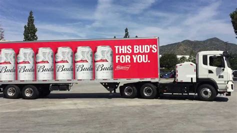 BYD 8TT Electric Semi Hauls Cargo Over The Diablo Mountain Range