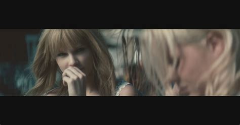 Taylor Swift - I Knew You Were Trouble | İzlesene.com