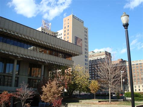 Downtown Louisville - Library | Downtown Louisville - Librar… | Flickr