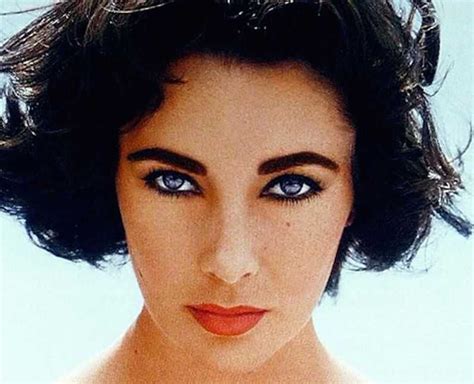 Elizabeth Taylor Eye Color - Did She Really Have Natural Purple Eyes ...