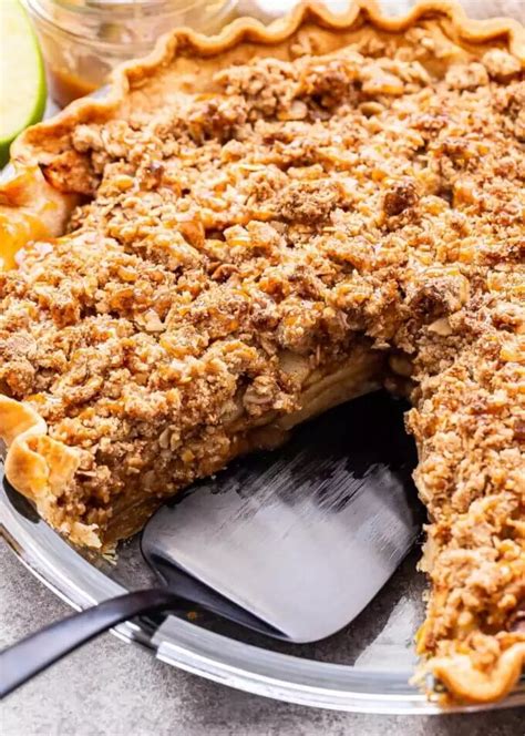 Apple Crumble Pie With Oats: [Quick & Delicious] Recipe