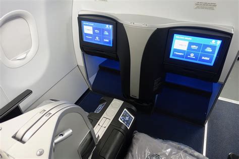 Review: JetBlue A321 Mint New York To Los Angeles - Live and Let's Fly