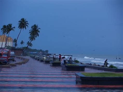 Calicut Beach after sunset | Kozhikode, Heritage hotel, Kerala tourism