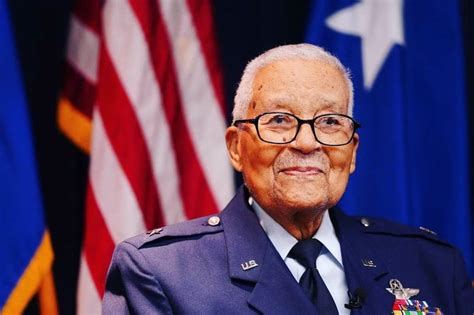 Charles McGee, 1 of the last Tuskegee Airmen, dies at 102