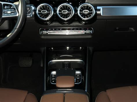 2023 Mercedes-Benz GLB-Class: 154 Interior Photos | U.S. News