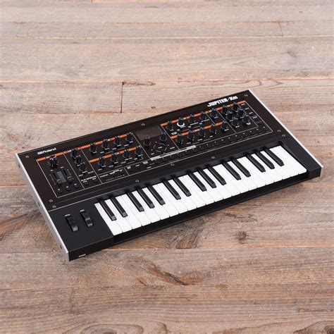 Roland Jupiter Xm Synthesizer – Chicago Music Exchange