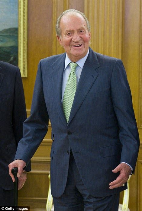 King Juan Carlos abdication causes protesters to take to Spanish ...