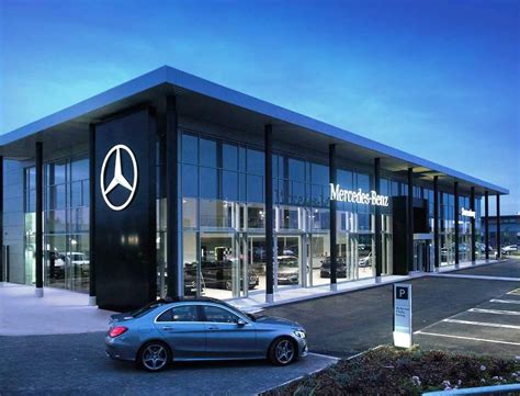 New look Mercedes dealership revealed | Fleet Europe