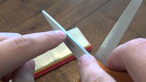 How To : Sharpen Scissors - YouTube