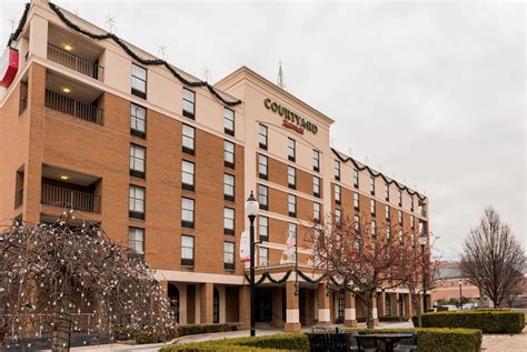 Courtyard by Marriott Springfield Downtown in Dayton | Best Rates & Deals on Orbitz