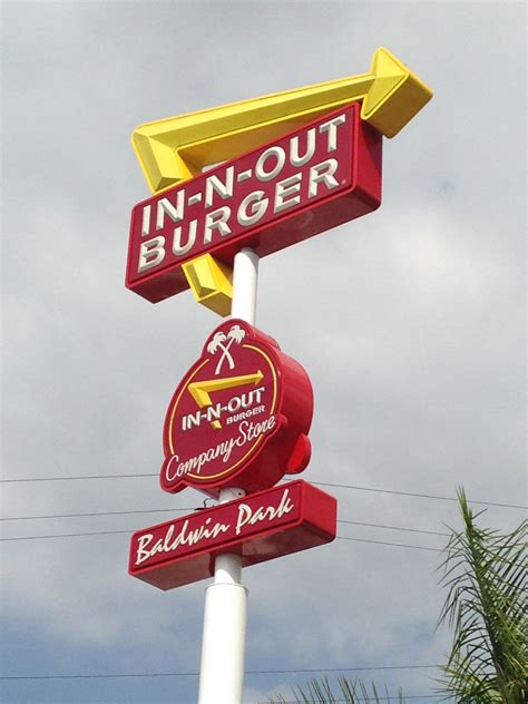 Original In-N-Out Burger | California Curiosities