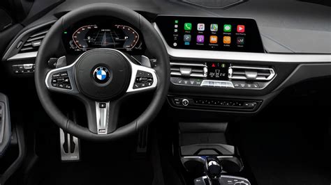 BMW 1 Series vs BMW 3 Series | Which is Right for You?