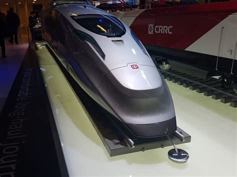 CRRC high-speed 'intercontinental' train combines passengers and ...