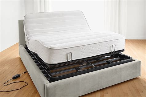 Best Adjustable Beds for Seniors | SeniorsMobility