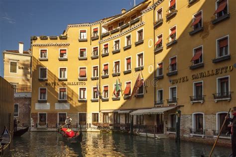 Hotel Cavalletto in Venice, Italy, 2016 Editorial Image - Image of cavalletto, yellow: 114808465