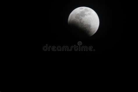 El Eclipse Lunar Total Las Fases De La Luna 10 De Diciembre De 2011 ...