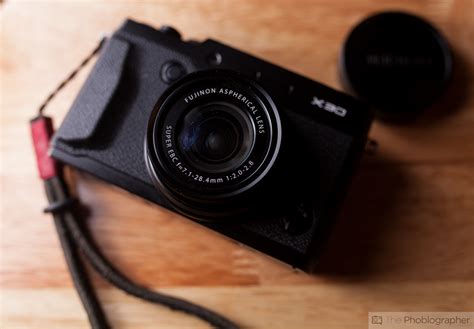 Review: Fujifilm X30