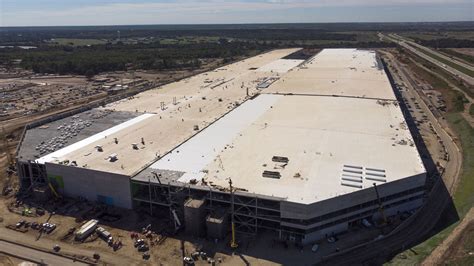 Workers claim unpaid wages and unsafe conditions at Tesla buildout ...