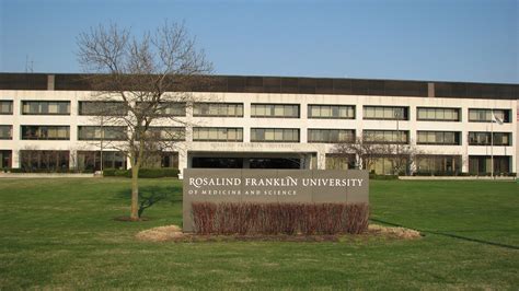 Rosalind Franklin University CRNA School | CRNA Career Pro