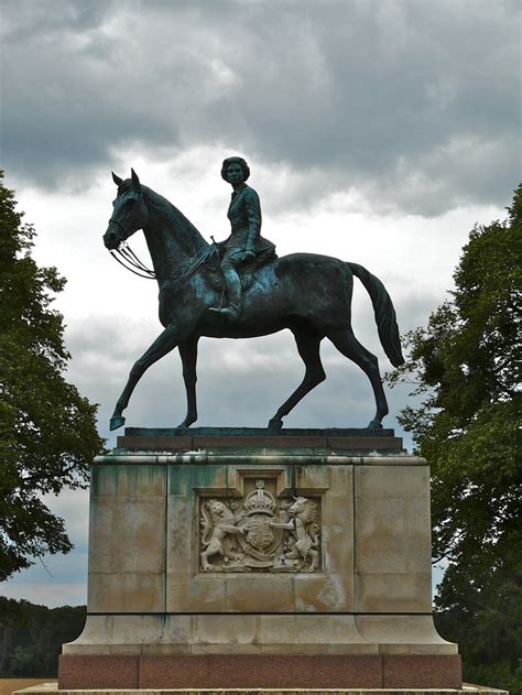 Equestrian statue of Queen Elisabeth II in Windsor UK