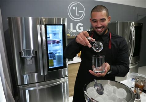 TWO ICONIC "ICES" HELP INTRODUCE WORLD'S FIRST CRAFT ICE REFRIGERATOR FROM LG | LG NEWSROOM