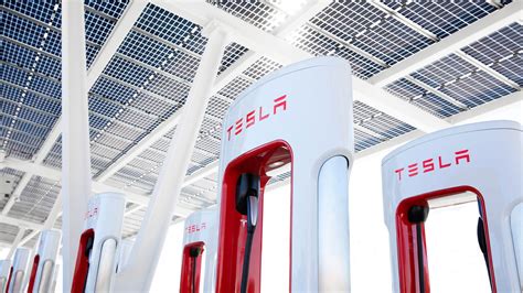 Tesla Supercharger Network hits new milestone in Europe amid ongoing expansion | LaptrinhX / News