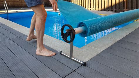 The 5 Best Automatic Pool Covers, Reviews 2021