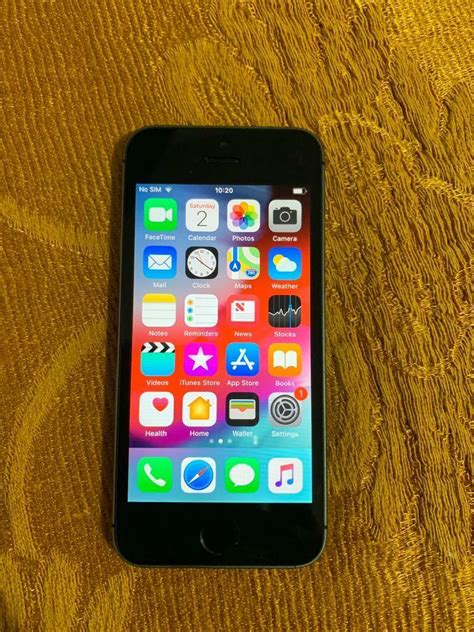 Apple iphone 5s black 16gb unlocked very good condition fix price pls ...