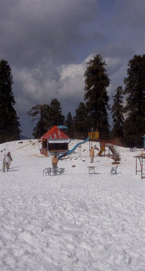 A cloudy day in Ayubia Murree with snow. Ayubia, Murree, an ideal place for one day trip ...