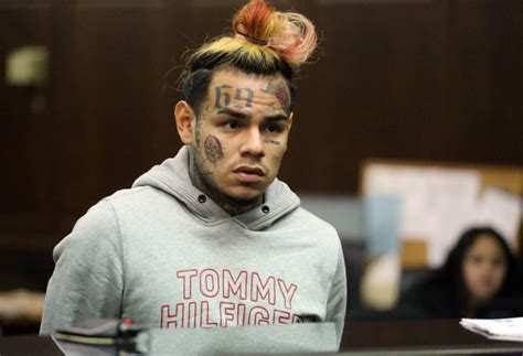 Tekashi 6ix9ine turns on former gang, testifies for prosecution at trial