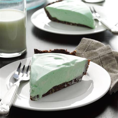 Marshmallow Grasshopper Pie Recipe | Taste of Home