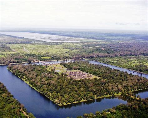 Angkor Wat - Notice all the square or rectinlinear forms in the aerial view around the main ...