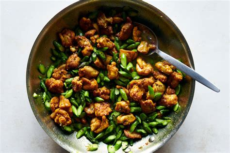 Turmeric-Black Pepper Chicken With Asparagus Recipe - NYT Cooking