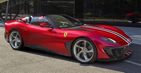 Presentation - Ferrari SP51: a unique road! - TRACEDNEWS