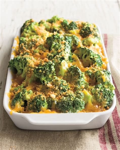 Broccoli Cheese Casserole, For 4-6 People | Broccoli cheese casserole, Vegetarian recipes ...