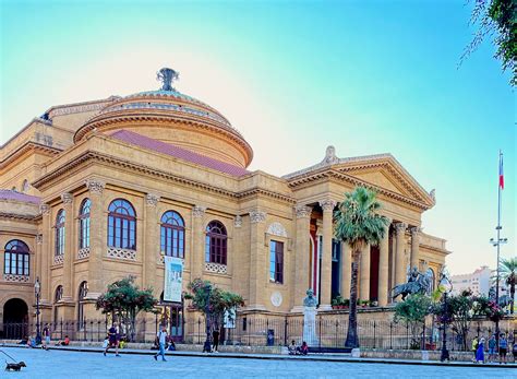 Il Teatro Massimo di Palermo - Sicilia Mare