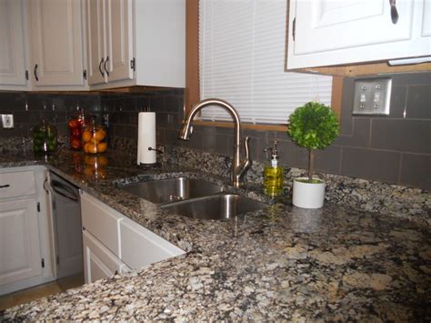 Backsplash Tile Above Kitchen Cabinets - Anipinan Kitchen