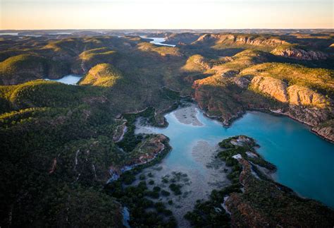 Luxury Yacht Charter Guide to the Kimberleys: What You Need to Know